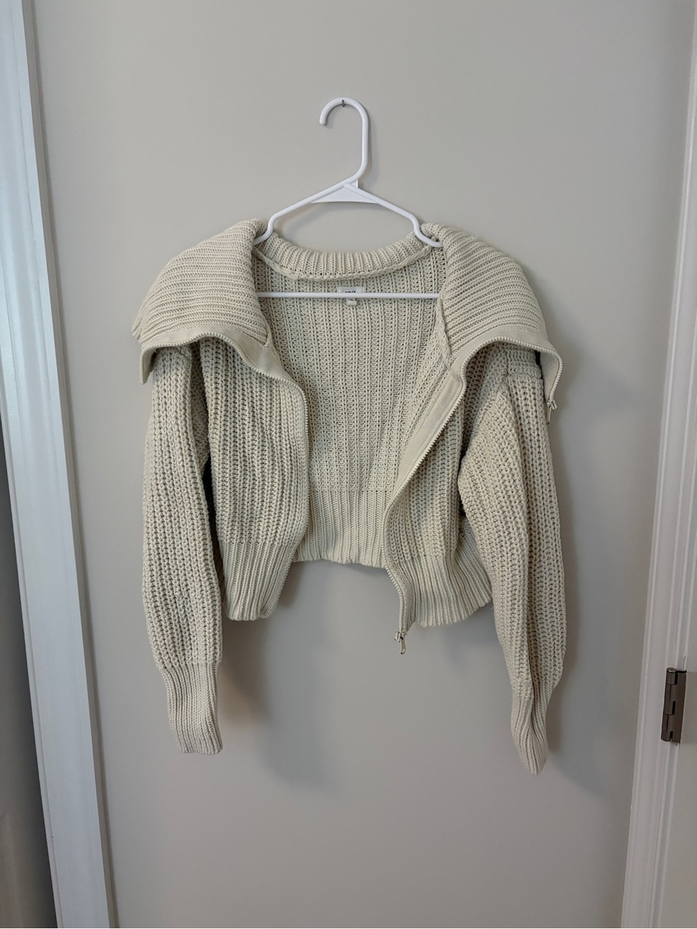 aerie Cream Cropped Zip-Up Chunky Knit Cardigan